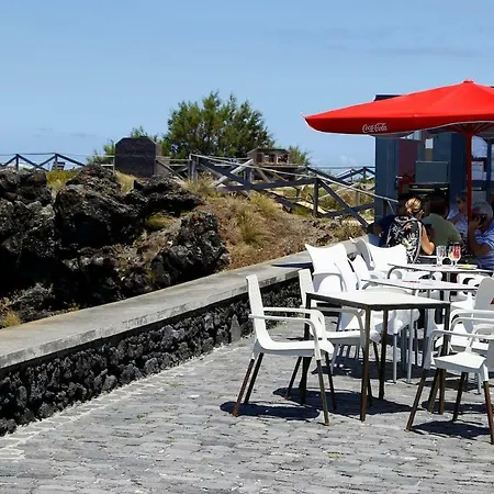 펜션 Magnolia - Casa Com Dois Quartos Junto Ao Mar - Renovada Em 2023 모스테이루스