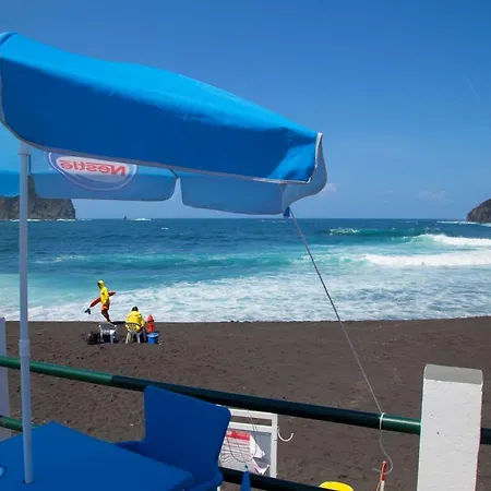 Magnolia - Casa Com Dois Quartos Junto Ao Mar - Renovada Em 2023 Holiday home Mosteiros (Azores)
